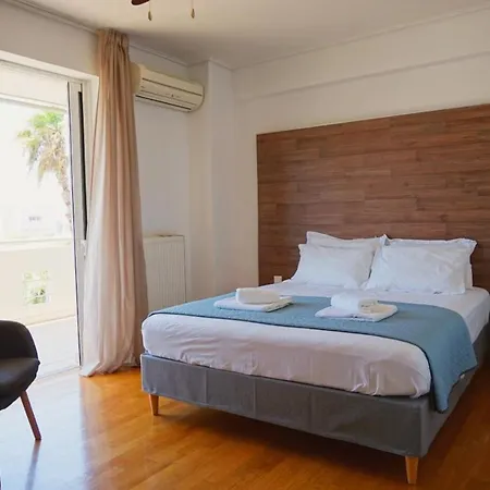 Bright Apartment Piraeus